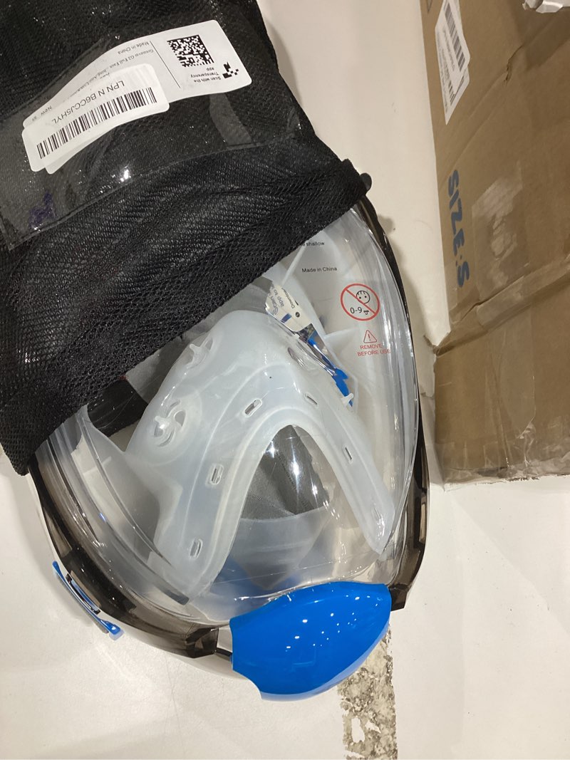 Condition photo showing As Is for greatever g2 full face snorkel mask with latest dry top system,foldable 180 degree panoramic view snorkeling mask with camera mount,safe breathing,anti-leak&anti-fog gray blue small-medium