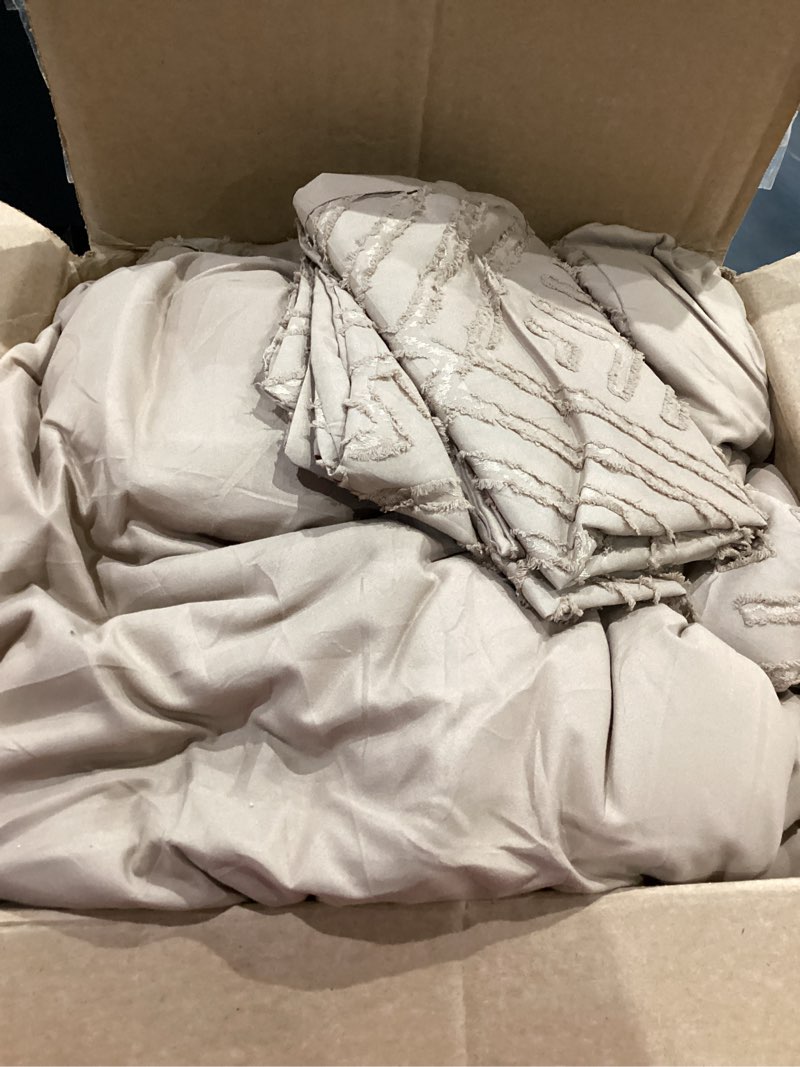 Condition photo showing Good Condition for Litanika Super King Comforter Taupe, 3 Pieces Tufted Boho Farmhouse Bedding Comforter Set, Lightweight Fluffy All Season Comforter Set (120x120In Comforter & 2 Pillowcases) Super King (120"x120") 15-taupe