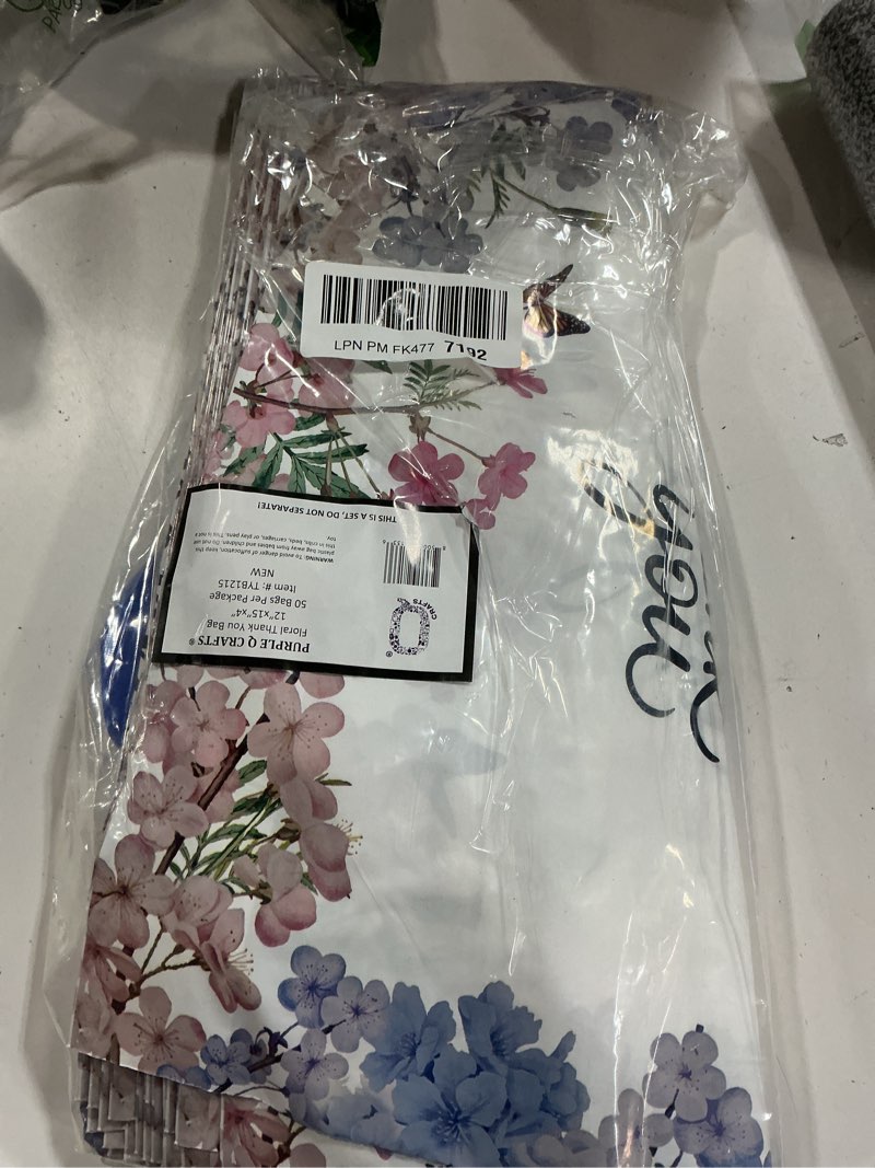 Condition photo showing New/Like New for Purple Q Crafts Thank You Bags for Business 50 Pack 15" W x 12" H Floral Plastic Shopping Bags With Soft Loop Handle Thank You Shopping Bag 12x15 Inch (Pack of 50)