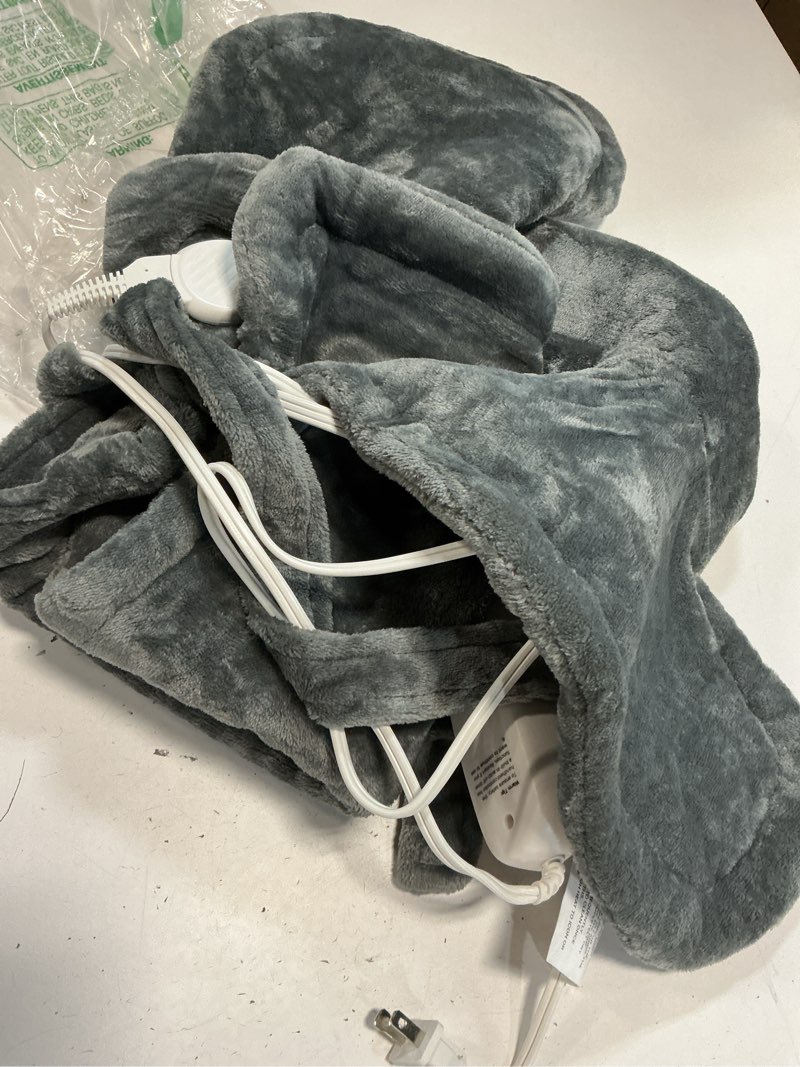 Condition photo showing Good Condition for RENPHO Electric Heating Pad for Back, Electric Heat pad for Neck and Shoulders, FSA Eligible & HSA Store, 24"x33" Gray 24"x33" Grey