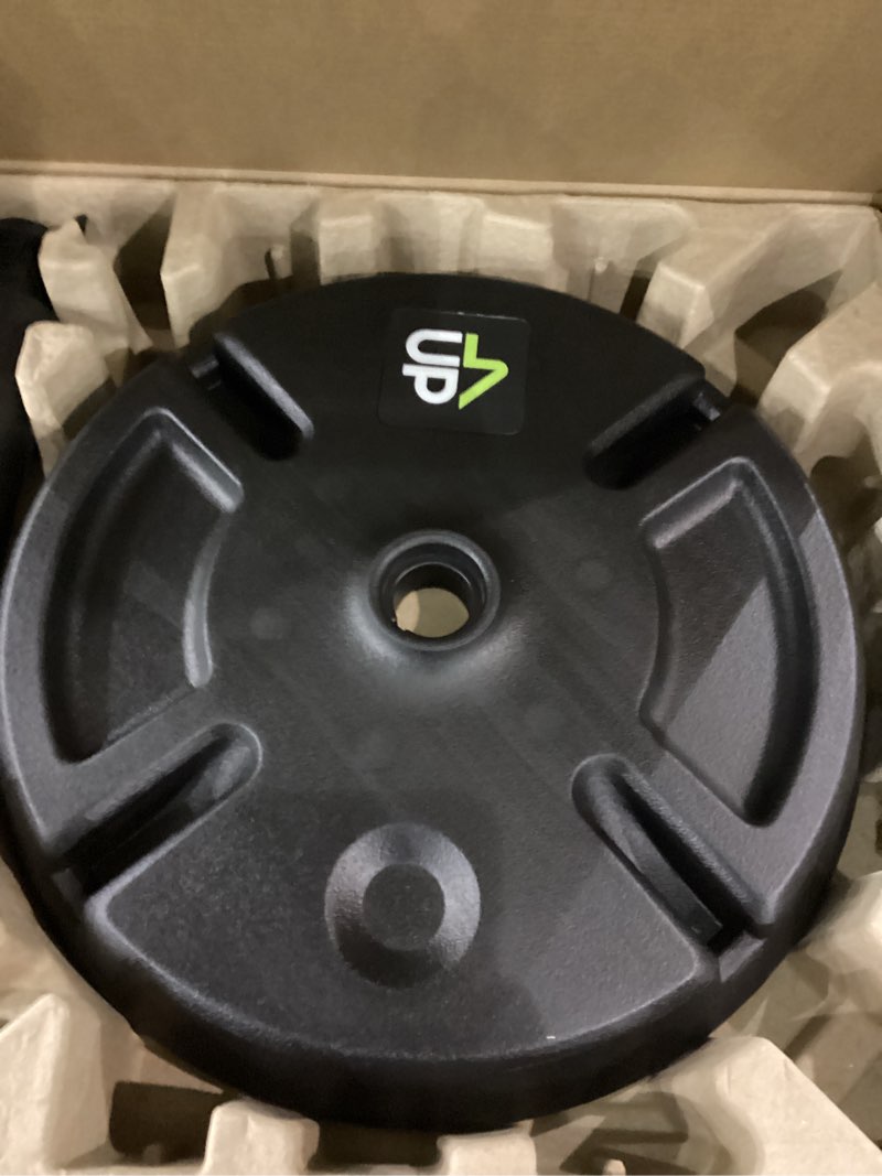 Rotating skateboard stand 