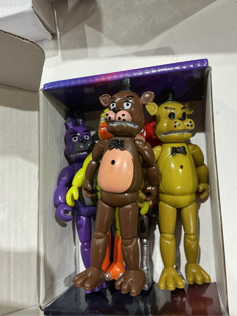 Condition photo showing Good Condition for 5pcs action figures set, 5.5 inch movable joint toys, horror style collectible figures, poseable doll set for display, cake toppers, gifts & desk decor yellow chicken