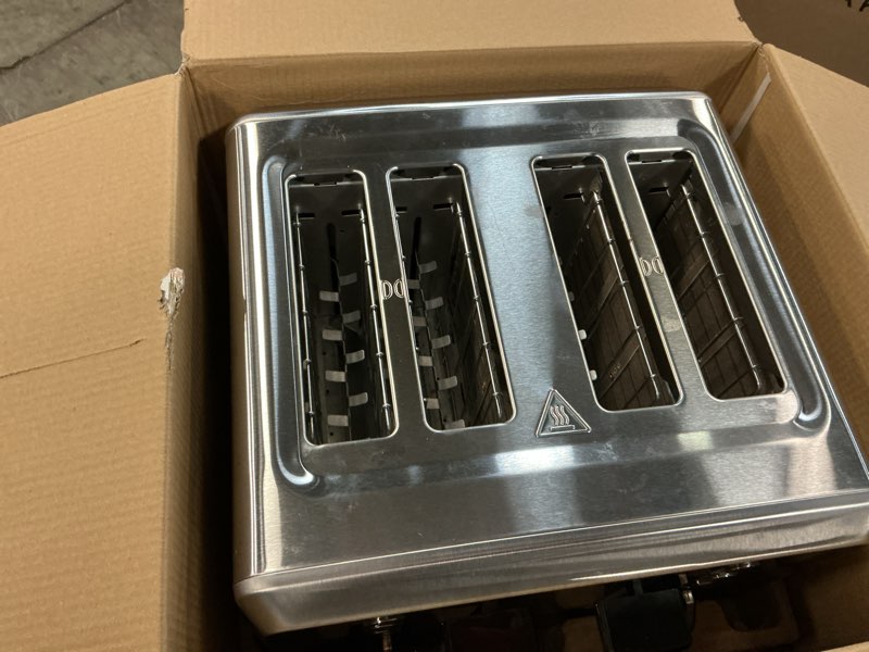 Condition photo showing Good Condition for Hamilton Beach 4 Slice Toaster with Extra-Wide Slots, Bagel Setting, Toast Boost, Slide-Out Crumb Tray, Auto-Shutoff & Cancel Button, Stainless Steel (24798) 4 slice Stainless Steel Toaster