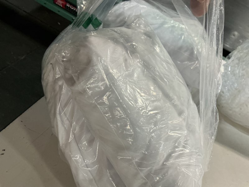 Condition photo showing Good Condition for fivenl 4 pack 5ft round spandex tablecloth, 60 inch white, stretchable table cover, washable and wrinkle resistant, fitted round table for wedding, banquet, birthday, party, restaurant white 5 ft (60 in)