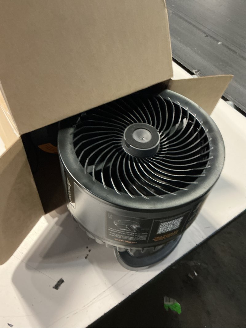 Condition photo showing Good Condition for sonicchill portable misting fan with vacaero finemist, 20000mah battery 75h max runtime, 600ml tank, instant cools 10°f at 5ft, 90°oscillation & tilt, indoor outdoor garage rv stadium beach essentials