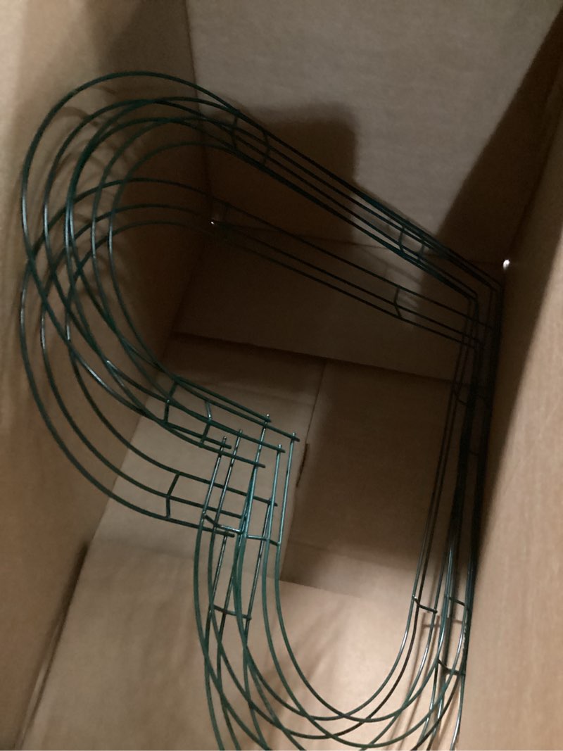 Condition photo showing Good Condition for 3 Pack 17 Inch Heart Shaped Wire Wreath Frame, Metal Floral Hoop Ring for DIY Crafts, Valentine's Day Wedding Christmas New Year Party Home Door Decoration (Green)