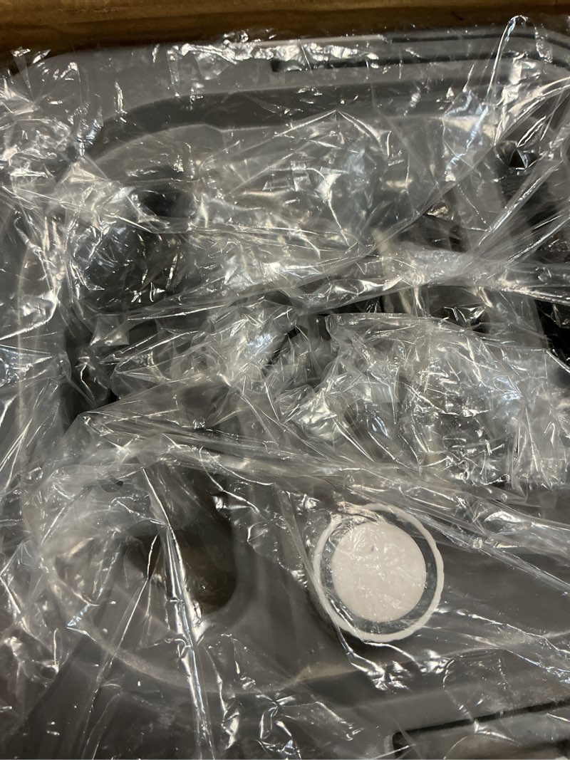 https://lotting-media.assets.bidfta.com/lotting_12af08da-72c2-4b6a-8663-a1cf82e44c79