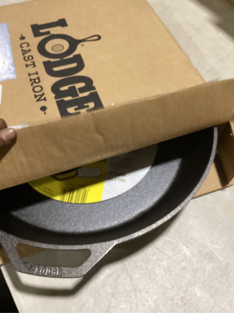 Condition photo showing New/Like New for Lodge Pre-Seasoned Cast Iron Skillet Set - Set Includes 8 Inch Skillet, 10.25 Inch Skillet, and 12 inch Skillet - 3 Piece