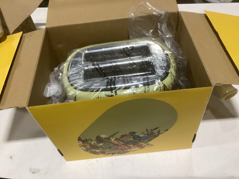 Condition photo showing New/Like New for hazel quinn x eduardo recife collaboration 2-slice retro toaster, 6 browning levels, 3 functions-defrost/reheat/cancel, removable crumb tray for easy to clean, 1.5 inches extra wide slots floral printed