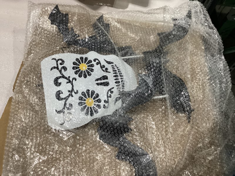 Halloween Ghost Skull Yard Stake - 30in Metal Outdoor Decoration with Flying Bats on Spring Wires – 