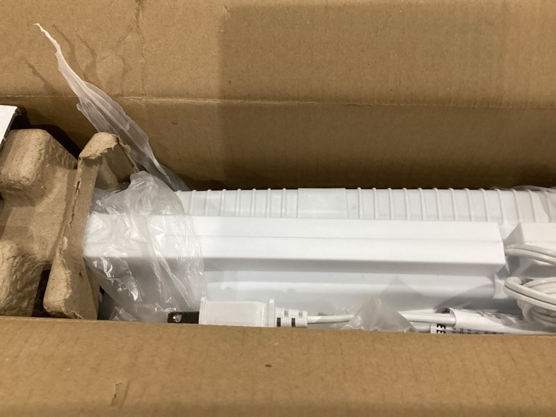 Condition photo showing Good Condition for comfort zone window fan for bedroom, 9 inch 3 speed dual fans with auto-locking expanders, 3 modes (cool, circulate, exhaust), remote control, fabric cover plus bug screen, white white 9" twin window fan w/ remote