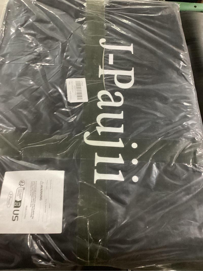 Condition photo showing New/Like New for J-Paujii Dog Car Seat Cover for Back Seat Extender – Waterproof, Scratchproof & Nonslip Hammock, Hea