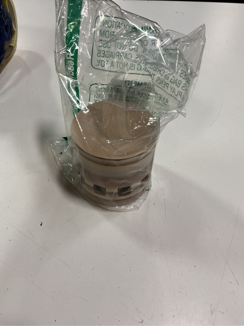 Condition photo showing Good Condition for Snail Trap - Reusable, Easy to use - Designed & Manufactured in USA - Fish & Shrimp Safe (Brown Gradient)
