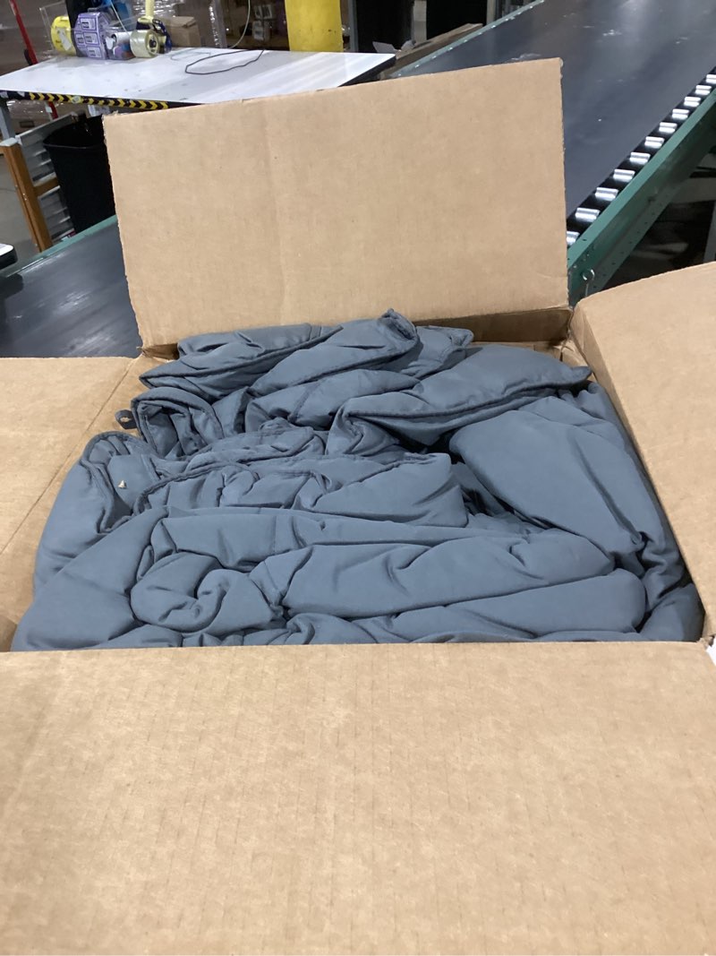 Condition photo showing Good Condition for stwiener alaskan king comforter 132"x 120"- oversized extra large cloud soft marshmallow puff lightweight quilted down alternative, fluffy breathable microfiber duvet insert w/8 tabs all season, grey grey alaskan king(120''x132'')