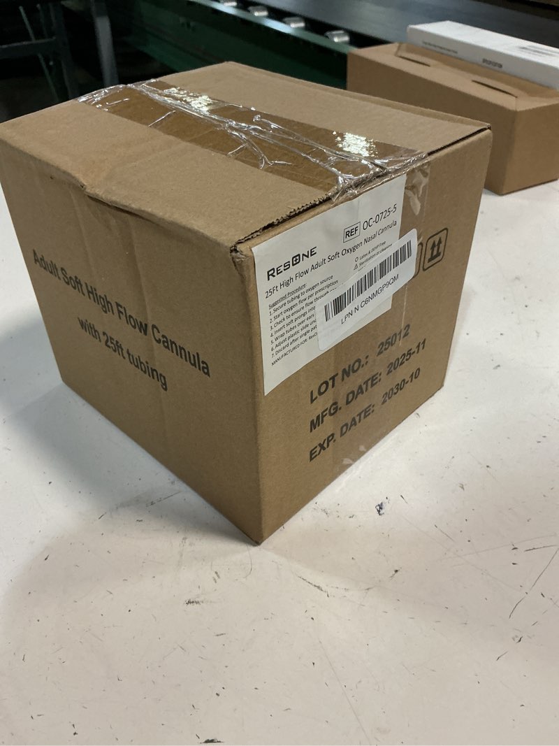 Condition photo showing New/Like New for resone 25ft high flow soft adult oxygen nasal cannula 5-pack - curved prongs, crush-resistant tubing - nasal tubes, oxygen concentrator supplies - soft curved nose piece, standard size, 15 lpm green 25ft_5pk