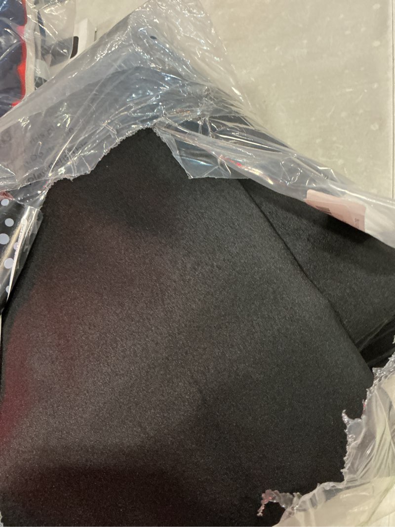 Condition photo showing Good Condition for surmente 5 pack black tablecloth 90 x 132-inch rectangular polyester table cloth for weddings, banquets, or restaurants black 90" x 132" (5 pack, rectangular)