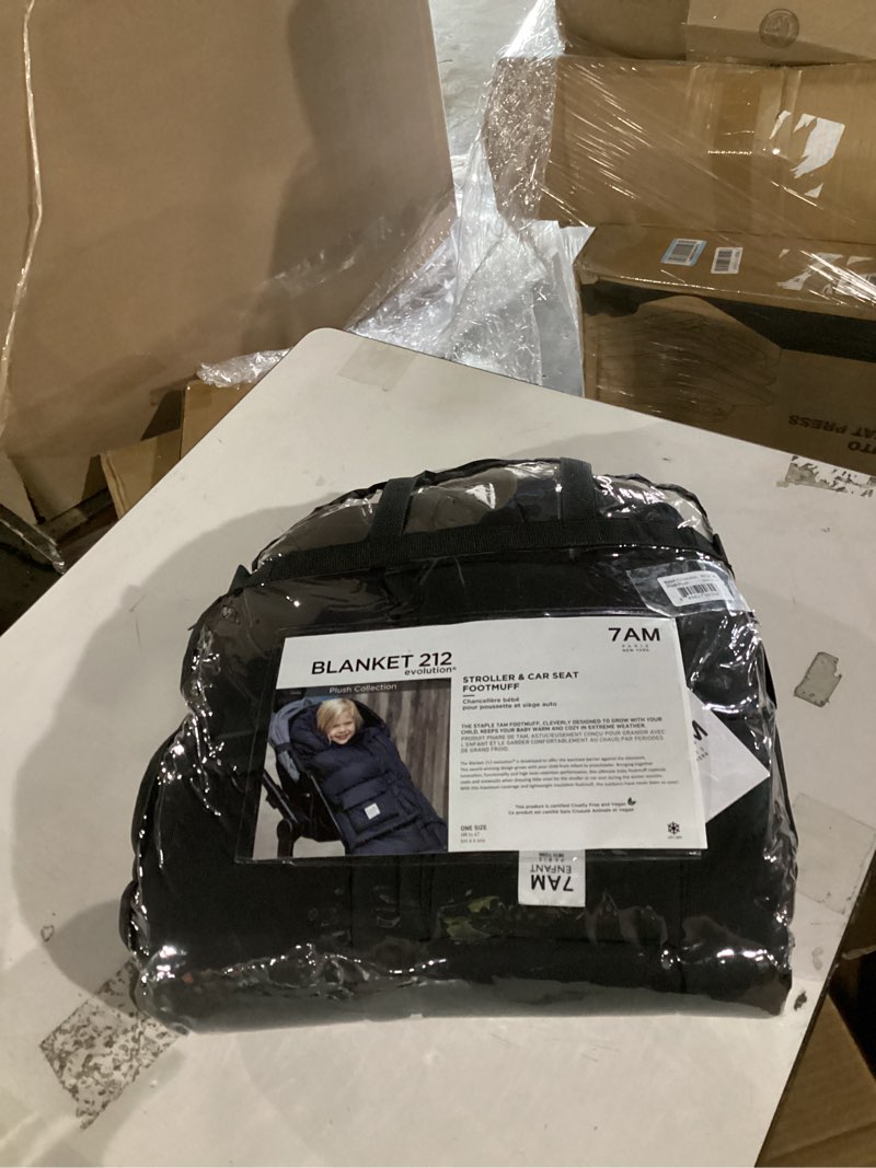 Condition photo showing Good Condition for 7am enfant stroller blanket 212 - adjustable baby car seat zipped blanket for babies winter, unisex multi purpose fleece lined warm hooded toddler footmuff water repellent | (6m - 4t) black plush