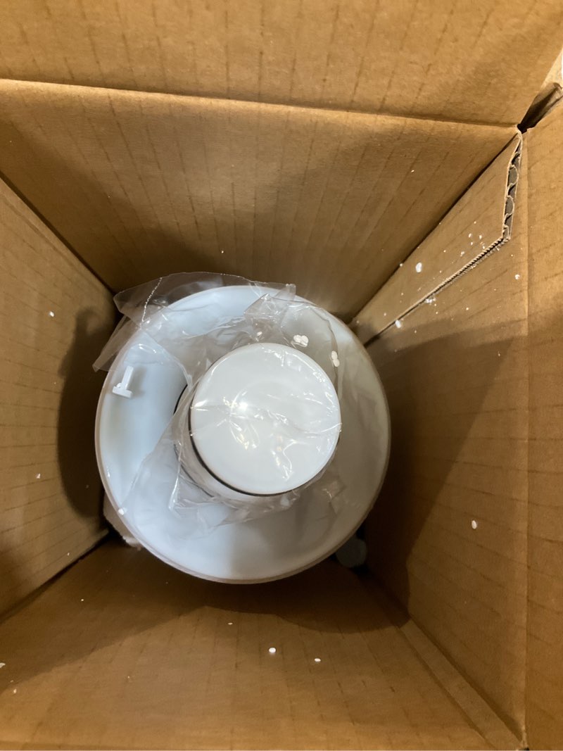 Condition photo showing New/Like New for water filter