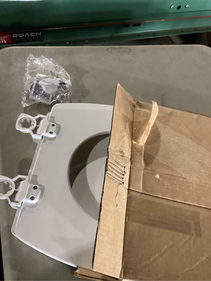 Condition photo showing New/Like New for Bemis 7B1500EC 390 Molded Wood Elongated Toilet Seat, White