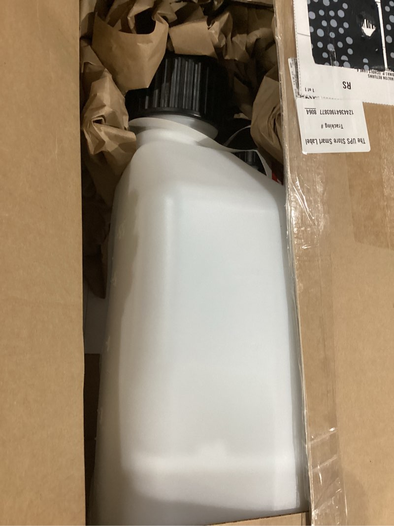 Condition photo showing Good Condition for vp racing 5.5 gallon motorsport racing liquid container utility jug can with contoured handle, multipurpose cap and rubber gaskets, white