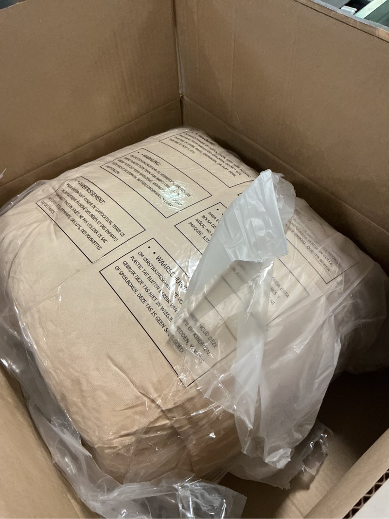 Condition photo showing New/Like New for BALAPET Floor Lounger Pillow,Foldable Light Thick Tufted Floor Pillow Cushion with Elasticized Webbing for Easy Storage.Floor Lounger for Meditation,Playing,Yoga,Reading,Sleeping(Beige White)