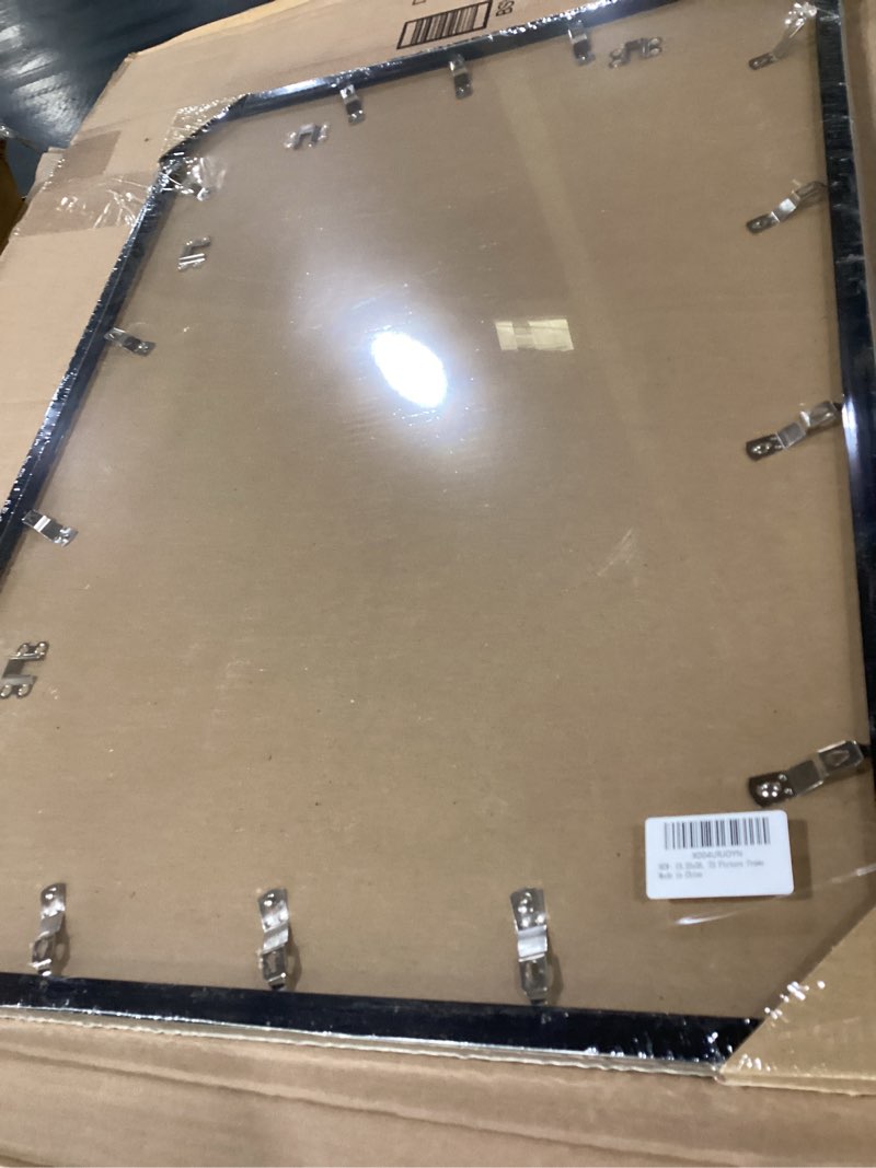Condition photo showing New/Like New for naokboee 19.25x26.75 picture frame in black, photo frames with plexiglass, horizontal and vertical formats for wall mounting 19.25"x26.75"