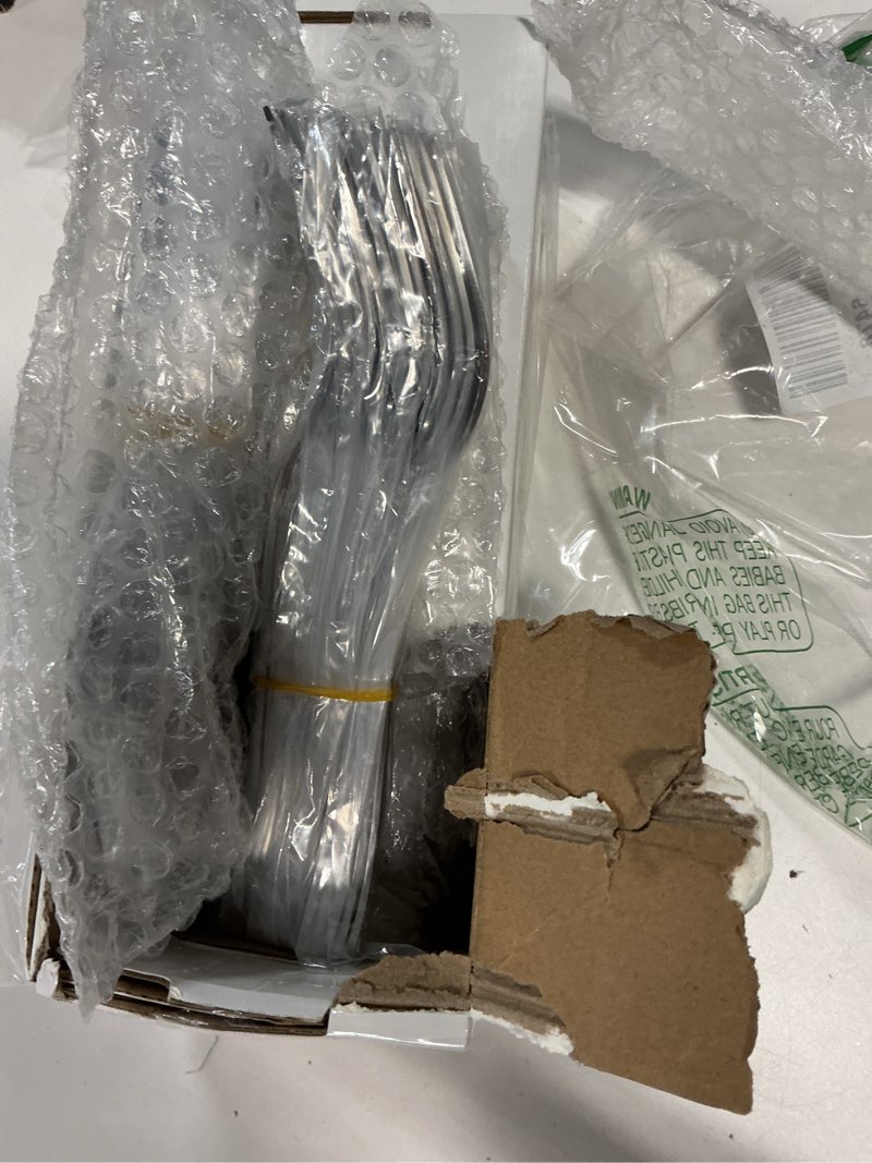 Condition photo showing Good Condition for 60 Piece Silverware Set for 12, Heavy Duty Stainless Steel Flatware Utensils Cutlery Set Including Steak Knife Fork and Spoon, Dishwasher Safe?Gift Package for Wedding Housewarming Modern 60 Piece