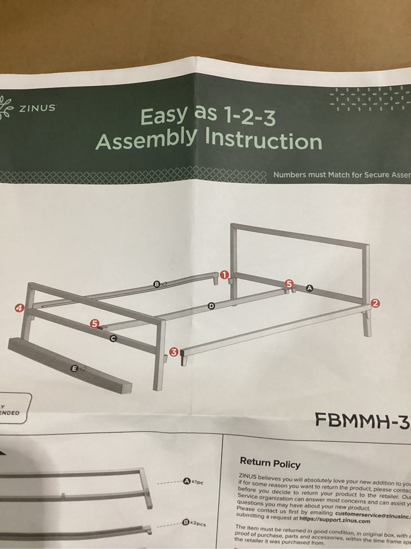 Zinus Aline metal platform bed with footboard, gold, king (un able to find product info)