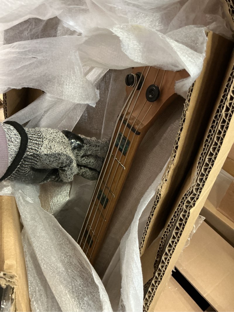 Condition photo showing Good Condition for IYV, 5-String IYV-IPJB-500A Solid Body with Flame Maple Electric Jazz Bass, Natural, Honey Burst (IPJB-500)