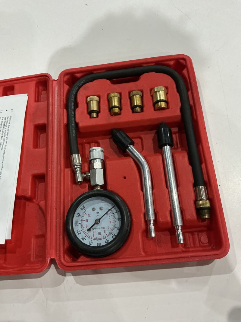 Condition photo showing Good Condition for betooll hw0130 8pcs petrol engine cylinder compression tester kit automotive tool gauge normal