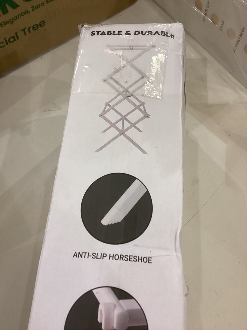 FOLDABLE LAUNDRY DRYING 