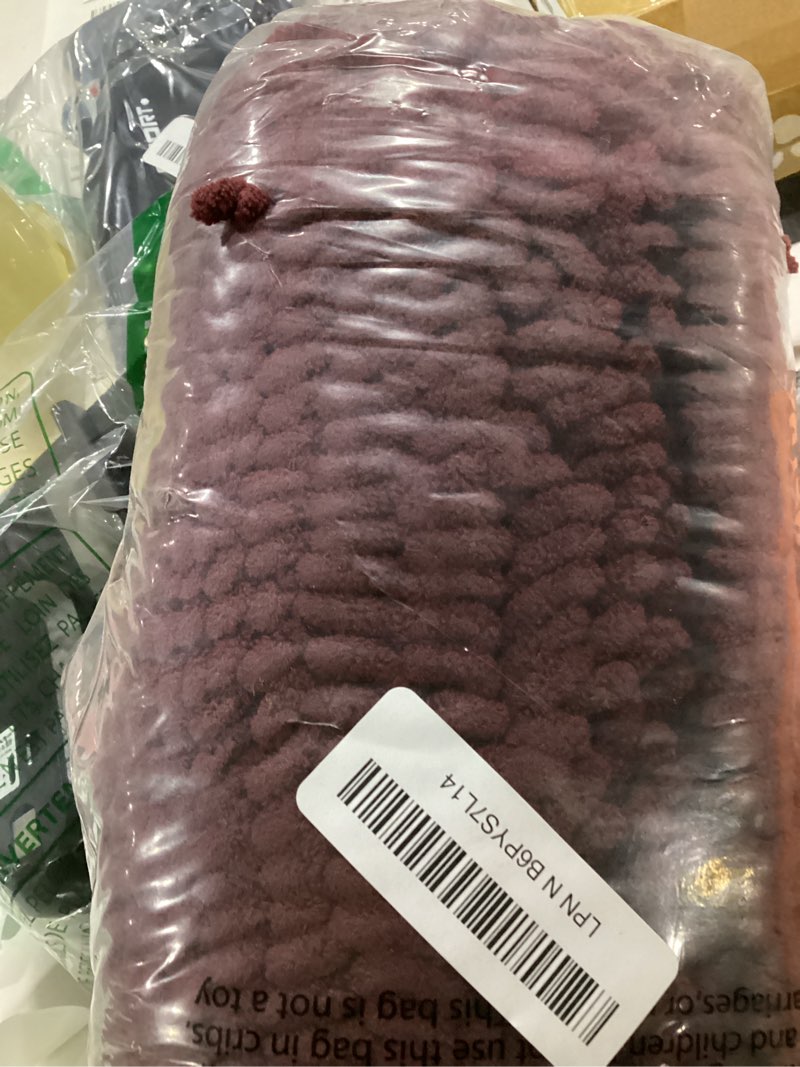 Condition photo showing Good Condition for olanly bathroom rugs 44x24, extra soft absorbent chenille bath rugs, rubber backing quick dry, machine washable bath mats for bathroom floor, tub and shower, home decor accessories, black cherry 44" x 24" black cherry