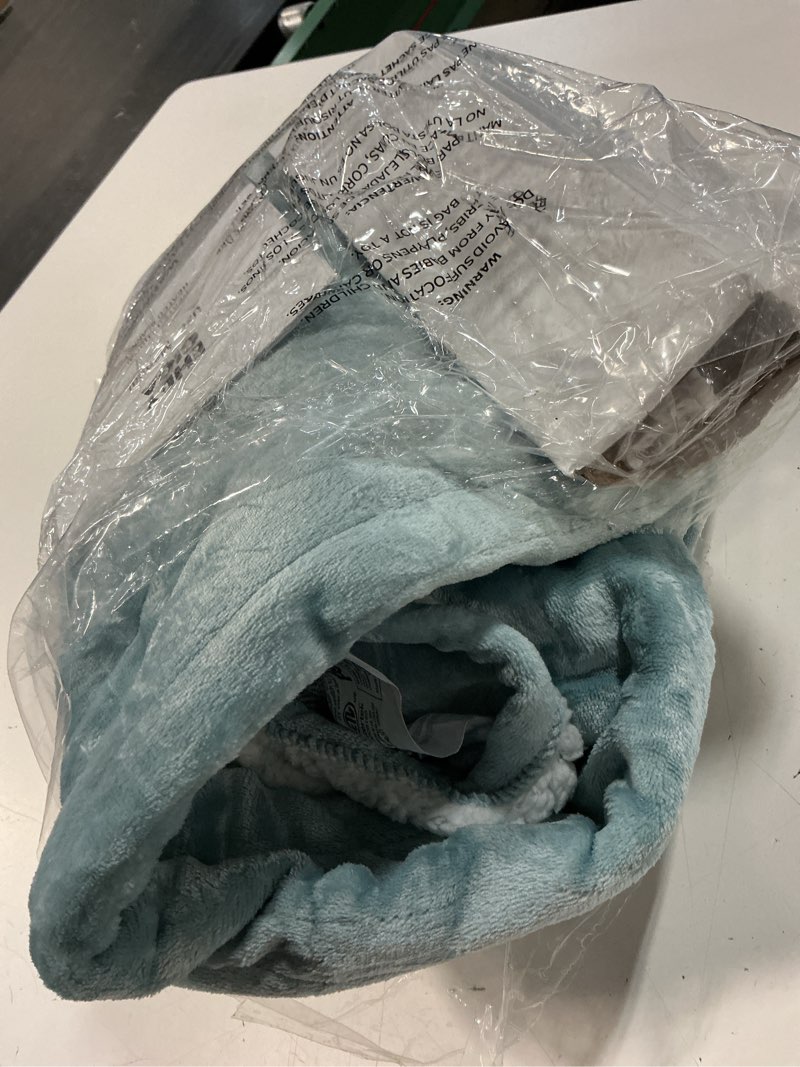 Condition photo showing Good Condition for eheyciga heated throw - heating blanket with 9 levels & 10 hr auto off, soft cozy sherpa blanket, 50 x 60 inches light blue throw