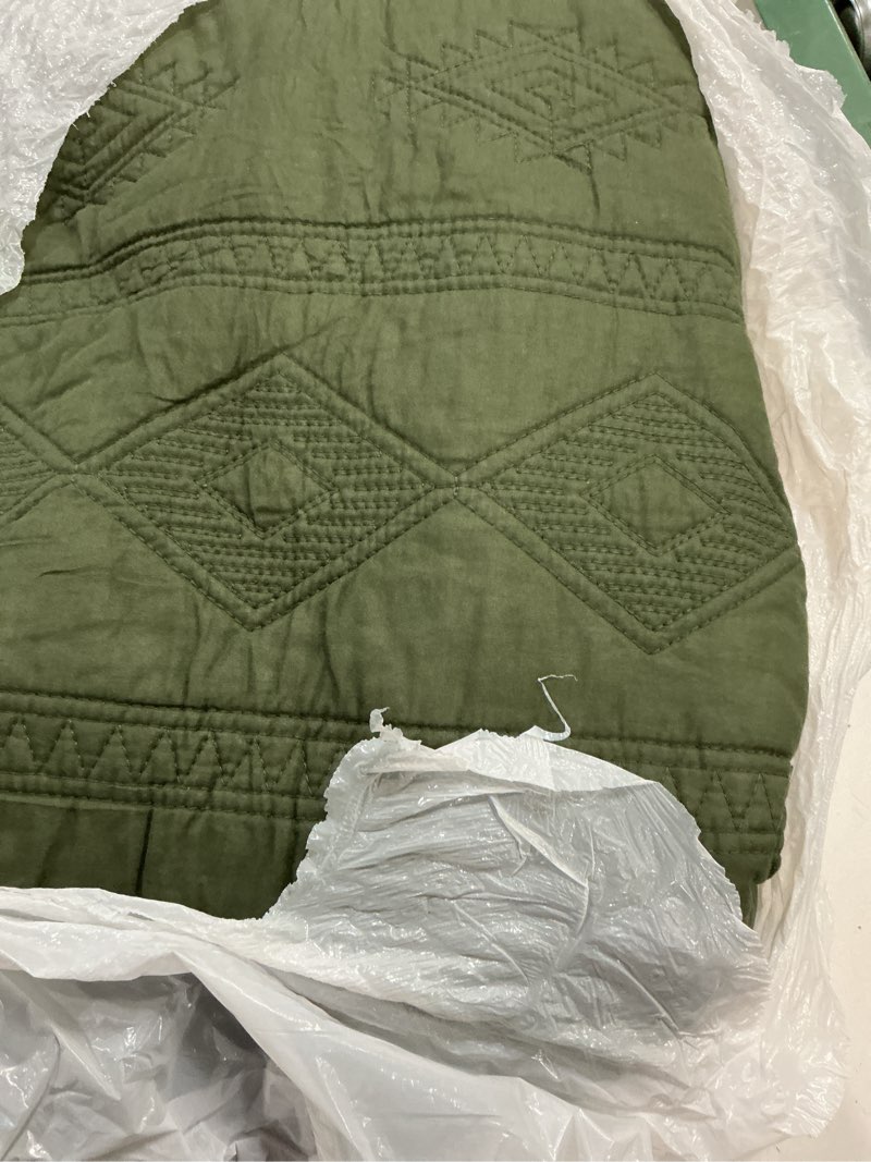 Condition photo showing As Is for bedsure 100% cotton quilt set - queen size bedspread, lightweight soft bed coverlet, purewoven, 3-piece cozy stitching quilt set with 2 pillow shams in geometric pattern, 90x96, olive green queen 01 - olive green - tribal geometry