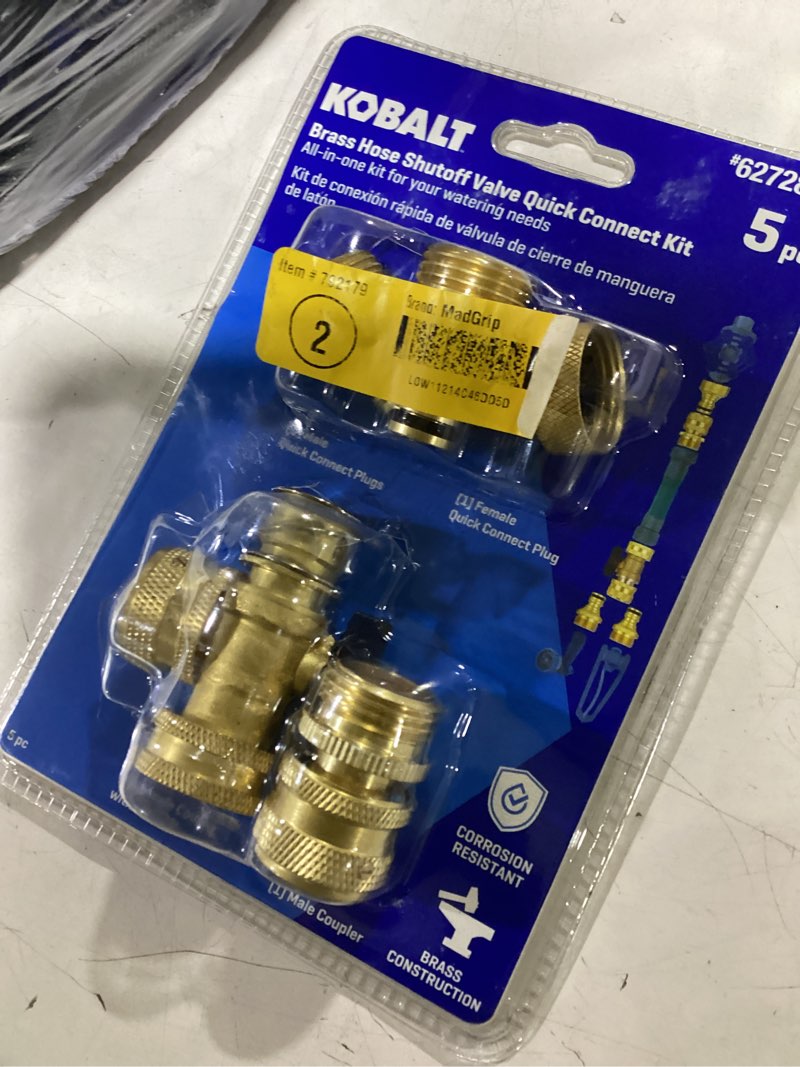 Condition photo showing Good Condition for kobalt brass quick connector set