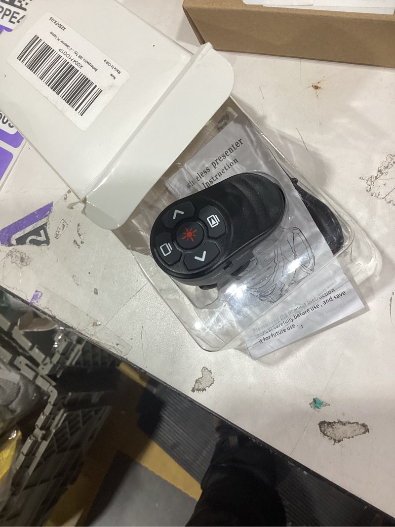 Condition photo showing New/Like New for Rechargeable USB Type C Wireless Presentation Clicker, Finger Ring Clicker Powerpoint Clicker with Red Light & Volume Control, Wireless Presenter Remote Pointer for Slide MAC Computer PC Laptop Portable Finger Ring