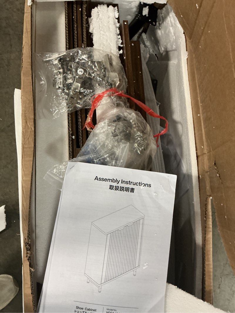 https://lotting-media.assets.bidfta.com/lotting_13476403-167f-4187-b014-a4c6ae839cf7