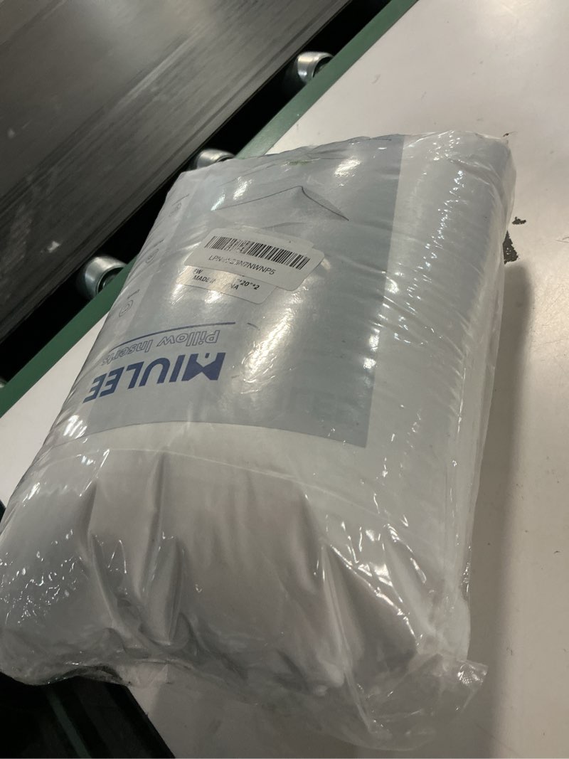 https://lotting-media.assets.bidfta.com/lotting_1352f09e-f9e0-4384-8a3f-21f85adad6b2