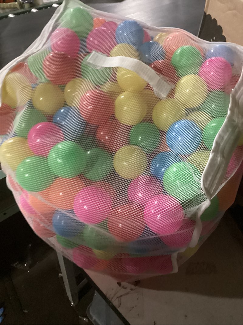 Condition photo showing New/Like New for amazon basics bpa free crush-proof plastic ball, pit balls with storage bag, toddlers kids 12+ months, pack of 400 balls, 6 bright colors 400 balls bright colors