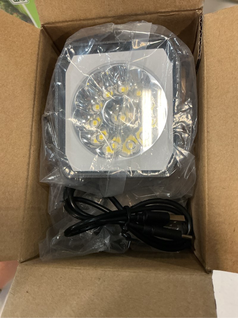 Condition photo showing Good Condition for hart rechargeable led area spotlight, pivoting light head, magnetic base, carry handle, 600 lumens