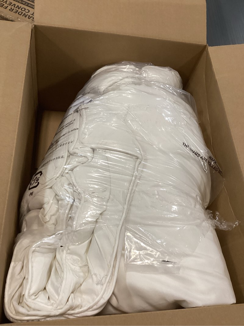 Condition photo showing New/Like New for Amazon Basics Warm, Soft King Size All-Season Down-Alternative 3-Piece Comforter Bedding Set, Pinch Pleat With Piped Edges Design, Cream Cream King