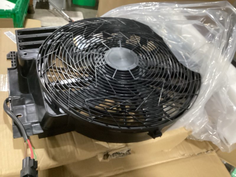 Condition photo showing Good Condition for PartsFlow Radiator Condenser Cooling Fan for 2000 2006 BMW X5 64546921381 621-213