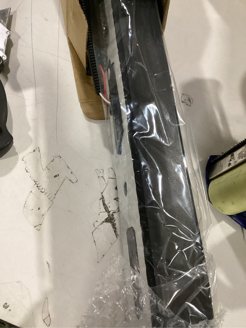 Condition photo showing Good Condition for LED Third 3rd Brake Light for 2015-2026 F150 F'ord 2017-2022 F'ord F250 F350 F450 F550 Super Duty Ranger Maverick Mount Rear F1 Style Strobe Brake Lights with Seal Gasket White Cargo lamp Assembly A. Smoked Len