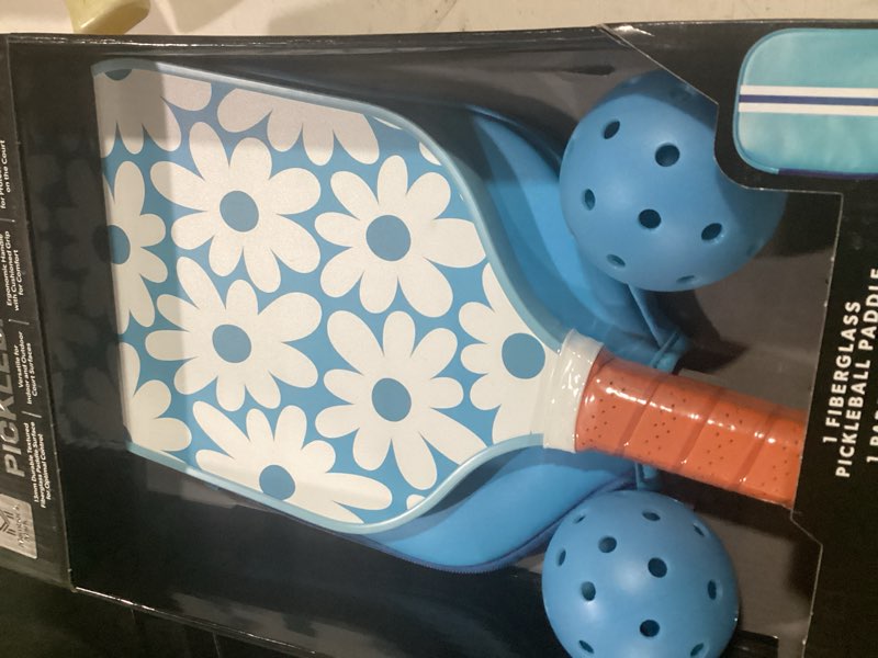 Condition photo showing Good Condition for member’s mark 4 pc. performance pickleball set