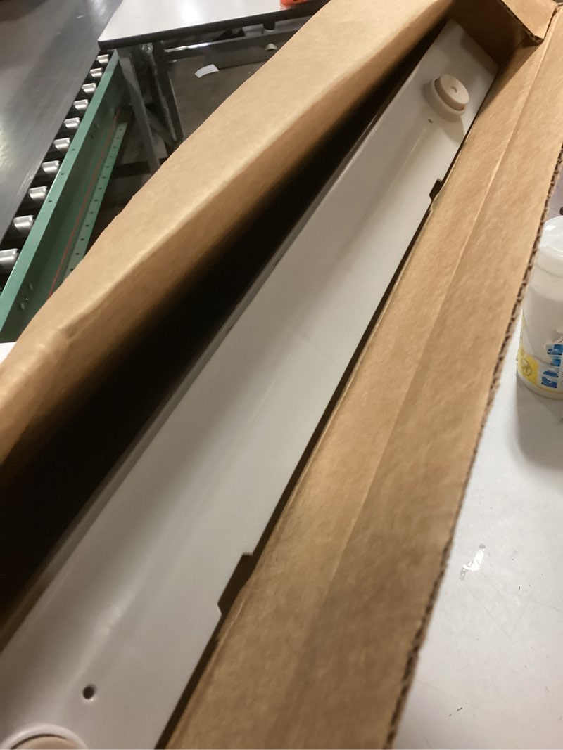 Condition photo showing Good Condition for North States 5-Way Pet Gate, Model# 8619