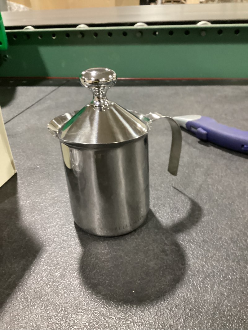 Condition photo showing Good Condition for Bellemain Milk Frother Handheld, Thick, Creamy Milk Foam Maker, Warm & Cold Milk Foamer | Stainless Steel Hand Held Frother for Coffee, Latte, Cappuccino, Frappe, Matcha, Hot Chocolate, 14 oz.