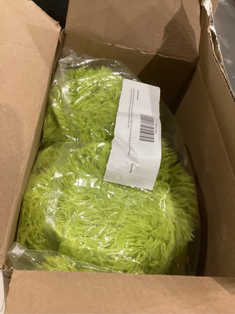 Condition photo showing Good Condition for Buryeah Christmas Blanket Lime Green Fuzzy Green Plush Sherpa Cozy Fluffy Throw Blanket for Sofa Bedroom Car Gift for Christmas Winter Holiday(108 x 91 Inches,Velvet,Classic Style) 108 x 91 Inches Velvet Classic Style