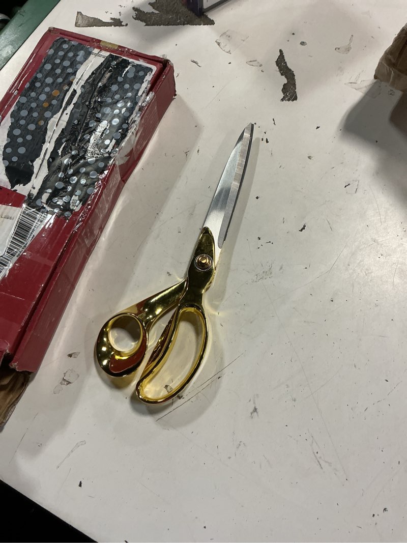 Condition photo showing Good Condition for professional heavy duty sharp tailor scissors 10.5" gold stainless steel dressmaker shears multipurpose sewing dressmaking fabric scissors gold 10.5 inches