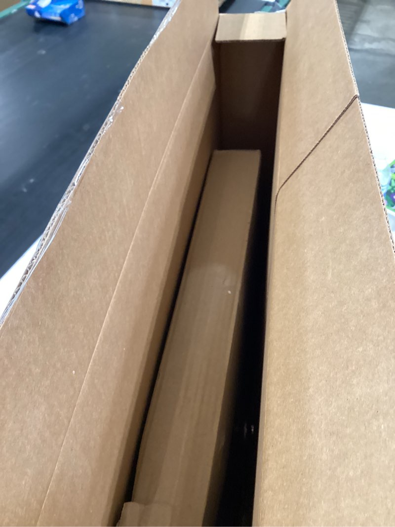 Condition photo showing Good Condition for proflo pftswec2000 elongated closed-front toilet seat with quick release and lid - white