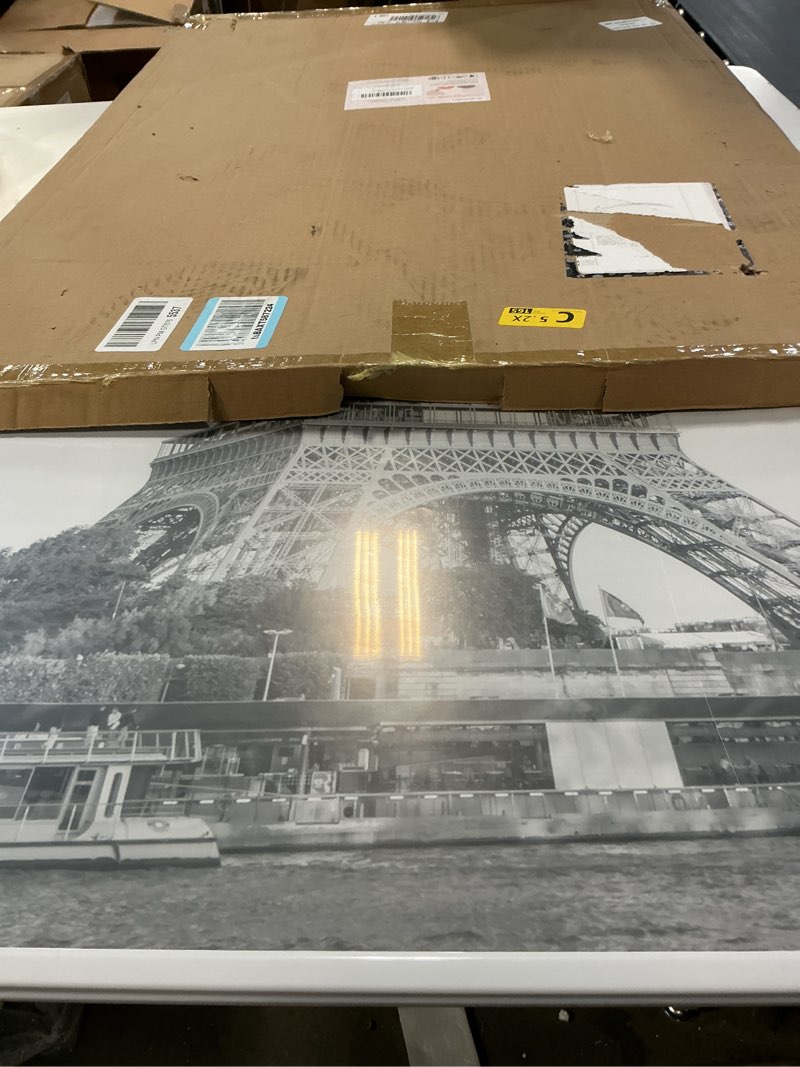 Condition photo showing Good Condition for upsimples 24x36 poster frame white 3 pack, scratch-proof picture frames 24 x 36 for photo gallery - slide-in strips, horizontal or vertical wall mounting white 24x36